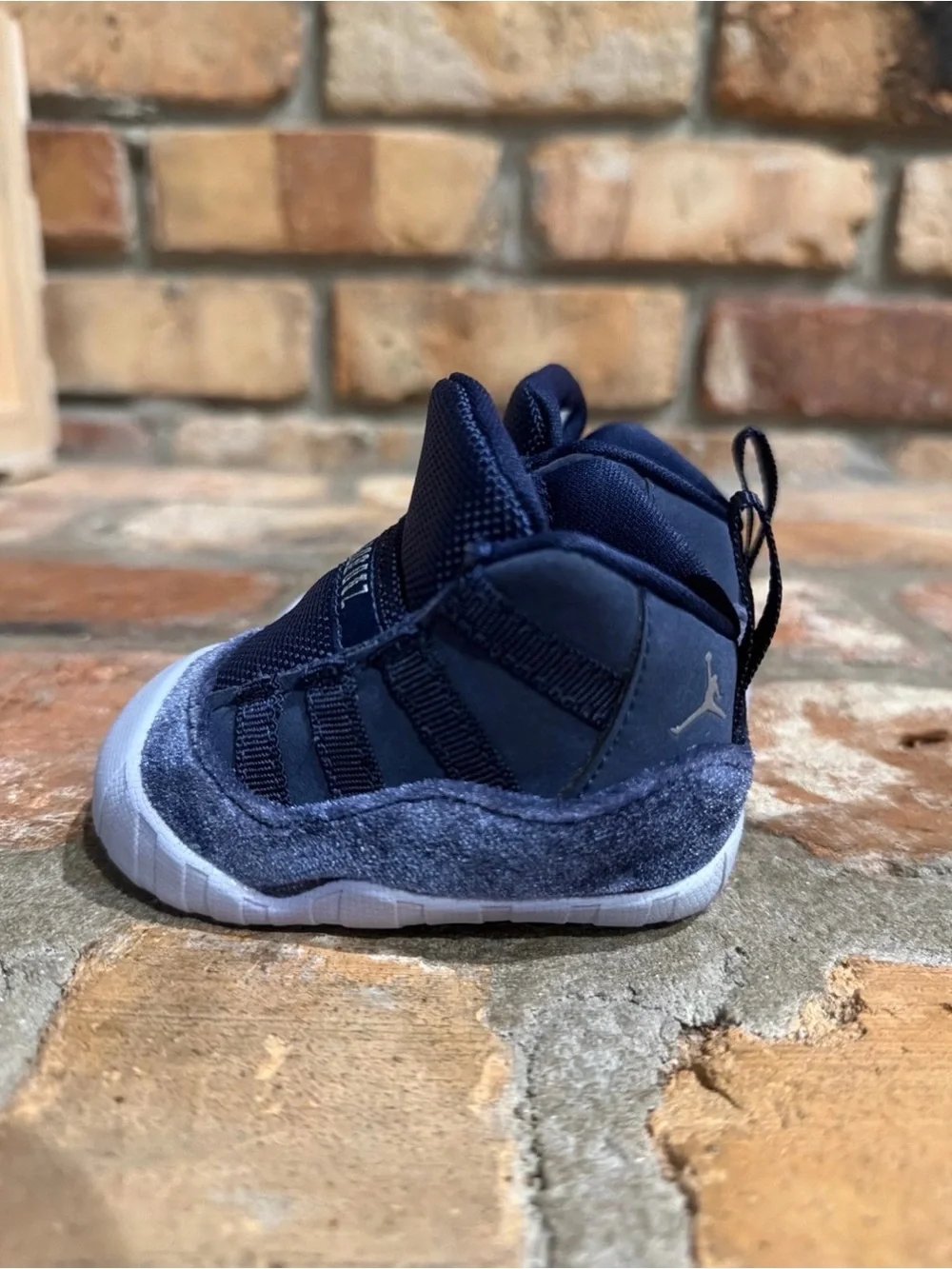 Air Jordan 11 Retro CB 